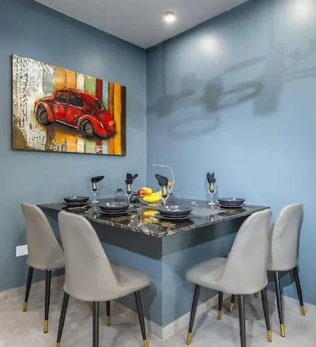 Nocturnal Elegance By Solea *