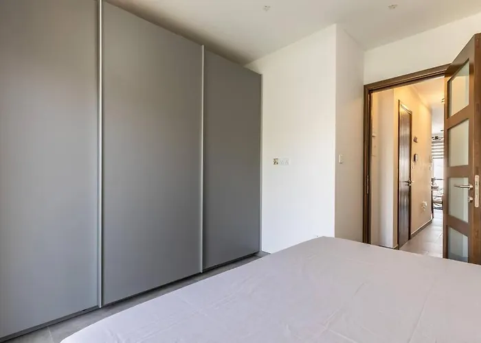 아파트 Nocturnal Elegance By Solea 슬리에마