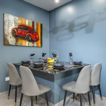 Nocturnal Elegance By Solea *