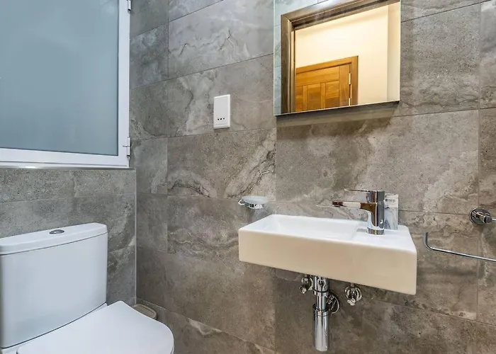 Nocturnal Elegance By Solea * Sliema